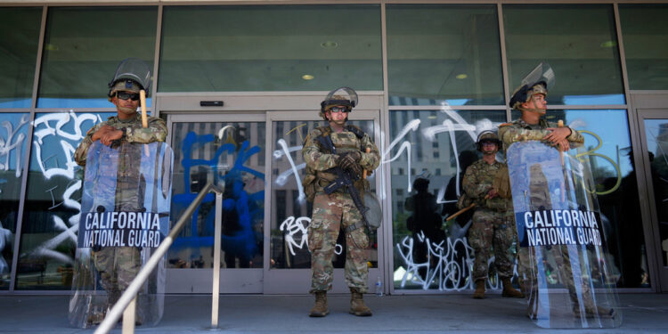 Απαγόρευση κυκλοφορίας στο κέντρο του Λος Άντζελες μετά τις ταραχές