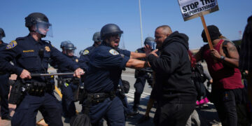 Έχει γίνει εισβολή ξένων εχθρών στο Λος Άντζελες – Αυτή η αναρχία δεν θα συνεχιστεί