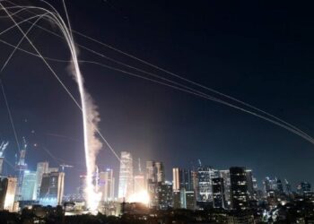 Reuters: Ιρανός αξιωματούχος επιβεβαίωσε την κατάπαυση του πυρός με το Ισραήλ