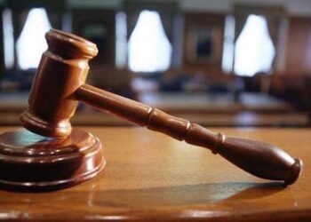 Κάθειρξη 8 ετών σε 31χρονο που χτύπησε μέχρι θανάτου και στραγγάλισε 64χρονο