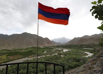 Αρχιεπίσκοπος κατηγορείται για απόπειρα πραξικοπήματος