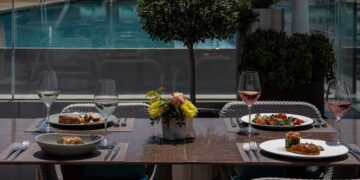 το καλοκαιρινό μενού του Mappemonde Restaurant Bar & Lounge