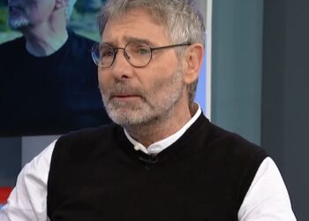 Θοδωρής Αθερίδης: «Πίστευα ότι θα εξαφανιστούμε όπως οι δεινόσαυροι