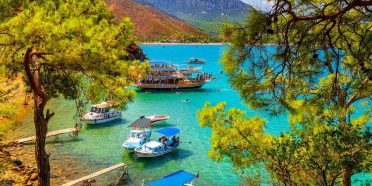 Η πόλη που κατέχει το παγκόσμιο ρεκόρ Γαλάζιας Σημαίας δεν βρίσκεται πολύ μακριά μας