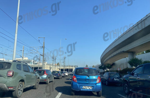 Τροχαίο με καραμπόλα 4 οχημάτων στην Αττική Οδό