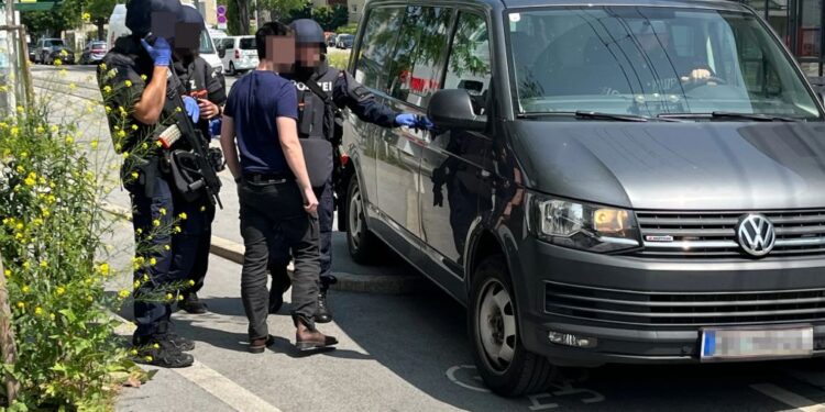 Σημείωμα αυτοκτονίας είχε αφήσει ο δράστης που σκόρπισε τον θάνατο σε σχολείο στο Γκρατς