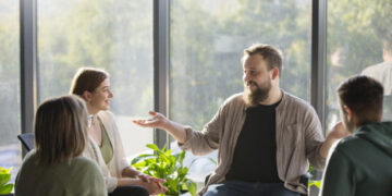 Οι 10 φράσεις που χρησιμοποιούν οι παθολογικοί ψεύτες στις καθημερινές συζητήσεις