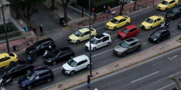 Νέες αλλαγές για τροχόσπιτα και ταξί μετά από νομοθετικές βελτιώσεις