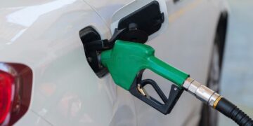 Μέση Ανατολή: Αυτές είναι οι νέες προβλέψεις για τις τιμές της βενζίνης και του πετρελαίου κίνησης στην Ελλάδα