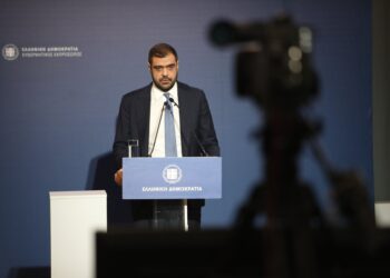 Η Ελλάδα υποστηρίζει το από αιώνων διαμορφωθέν πάγιο καθεστώς – Βολές κατά της αντιπολίτευσης