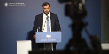 Η Ελλάδα υποστηρίζει το από αιώνων διαμορφωθέν πάγιο καθεστώς – Βολές κατά της αντιπολίτευσης