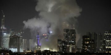 Το Ιράν ενεργοποιεί την αεράμυνα πάνω από την Τεχεράνη για να αναχαιτίσει έναν ακόμη γύρο ισραηλινών επιθέσεων