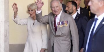 Κάρολος-Καμίλα: Αυξήθηκε ο τουρισμός στη Ραβέννα μετά την επίσκεψή τους σε μουσείο