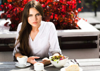 Δεν μπορεί να συγχωρέσει την μητέρα της