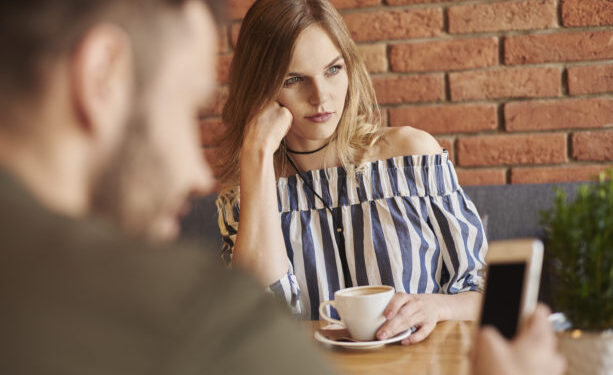 5 γυναίκες αποκαλύπτουν τη στιγμή που συνειδητοποίησαν ότι παντρεύτηκαν τον λάθος άνθρωπο