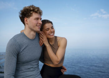 Τα 7 σημάδια ότι ένας παντρεμένος άνδρας είναι πραγματικά ικανοποιημένος με τη ζωή του