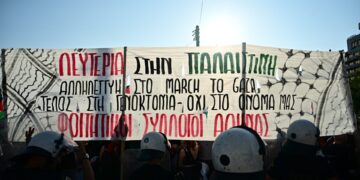 Άνοιξε ο σταθμός του Μετρό «Σύνταγμα»