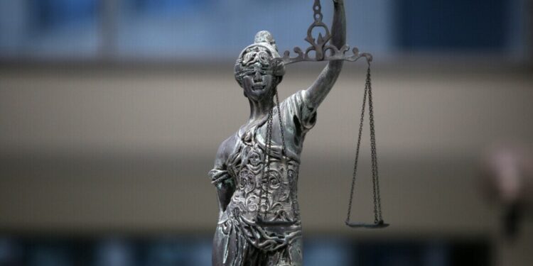 Πρόταση της Ένωσης δικαστών και εισαγγελέων για τις συμπεριφορές δικηγόρων