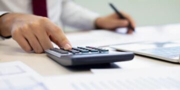 Ο λογιστής-αρχηγός, οι εικονικές εταιρείες και ο… κρεοπώλης