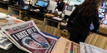 Οι Δημοκρατικοί ζητούν διευκρινίσεις σχετικά με τους ισχυρισμούς του Μασκ κατά του Τραμπ για τον Επστάιν