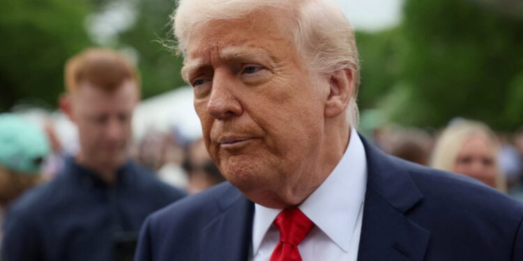 Fulbright: Τα «βρόντηξε» το διοικητικό συμβούλιο