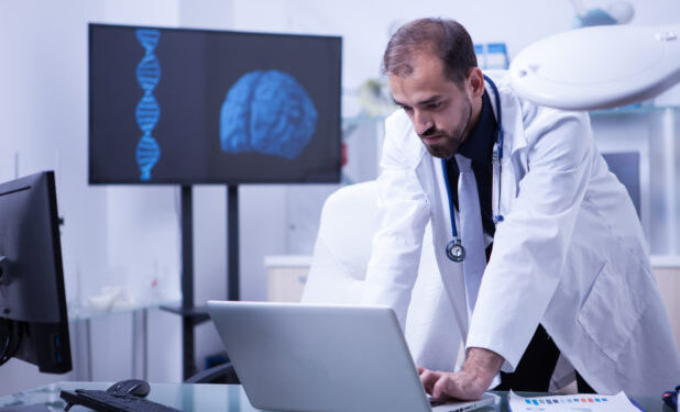 Νευροεπιστήμονας προειδοποιεί για 5 τροφές που μπορούν να «καταστρέφουν την λειτουργία του»