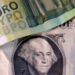 Παίρνει ο κόσμος διαζύγιο από το δολάριο; Και τι σημαίνει αυτό για το ευρώ;