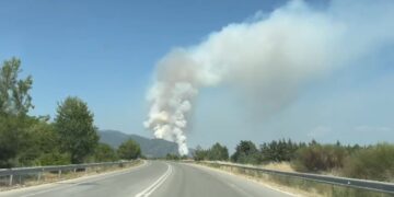 Φωτιά στην Δράμα: Ενισχύθηκαν οι πυροσβεστικές δυνάμεις