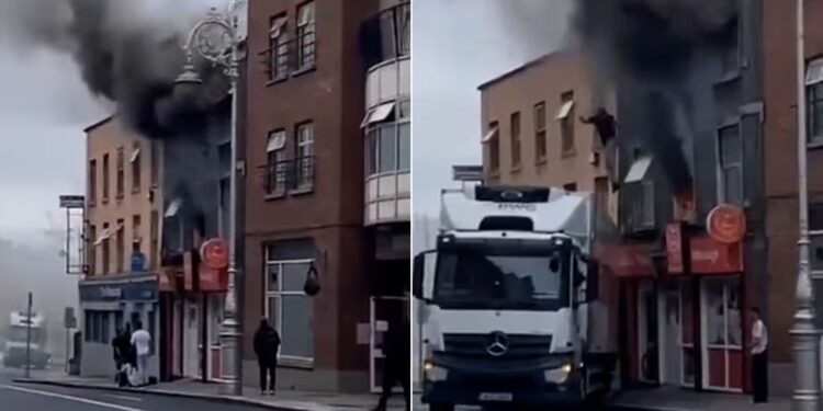Βίντεο: Οδηγός φορτηγού έσωσε άνδρα από φλεγόμενο κτίριο