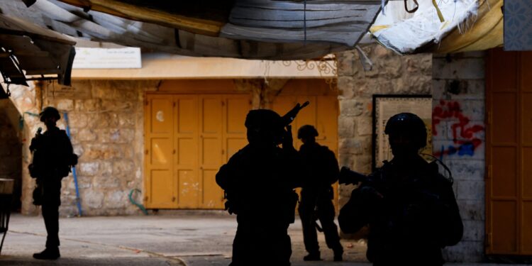 Το Ισραήλ εμπόδισε δημοσιογράφους να εισέλθουν στο χωριό ενός βραβευμένου με Όσκαρ σκηνοθέτη