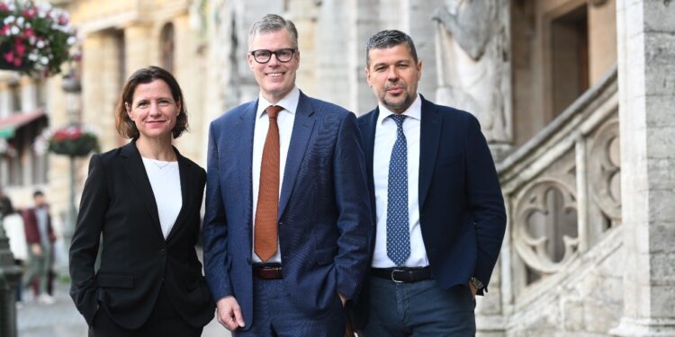 «Μονόδρομος» περισσότερες ΑΠΕ για ανταγωνιστική ΕΕ