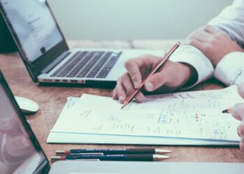 Γραφειοκρατία: Το σχέδιο για να μειωθεί το διοικητικό κόστος στις επιχειρήσεις κατά 25%