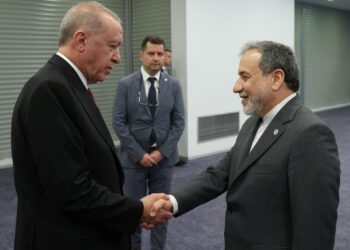 Ερντογάν σε Αραγτσί: Η επανέναρξη των συνομιλιών Ιράν