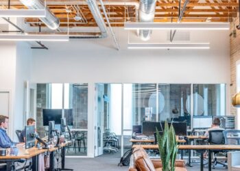 Νέα έρευνα του ΚΕΦΙΜ: Το 2025 θα εργαστούμε 175 μέρες για να πληρώσουμε τους φόρους