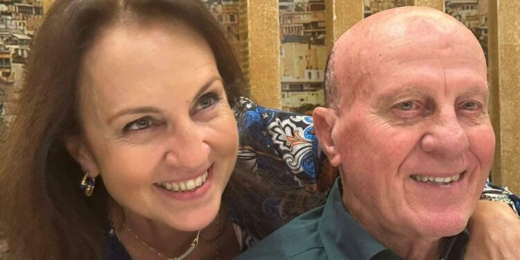 «Δεν θέλουμε να εμπορευτούμε το όνομα του πατέρα μας»