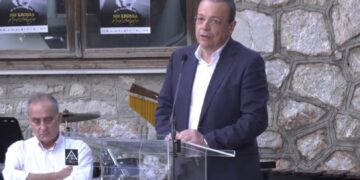 Ο Μίκης Θεοδωράκης μπόλιασε τη συνείδηση του λαού με αξιοπρέπεια και πολιτισμό