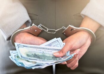 Συνελλήφθη 33χρονος αλλοδαπός που αφαίρεσε από Βρετανική τράπεζα πάνω απο ένα εκατ. λίρες