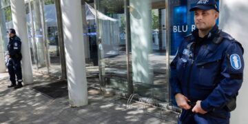 Η αστυνομία αναζητά μια δεκαμελή οικογένεια που εξαφανίστηκε πριν από έναν χρόνο