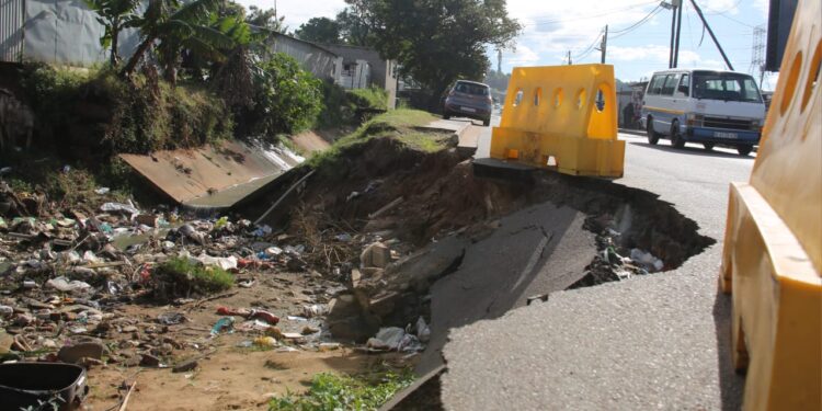 Νότια Αφρική: Σε τουλάχιστον 49 έφθασε ο αριθμός των νεκρών από τις πλημμύρες