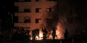 12 τραυματίες μεταφέρθηκαν σε νοσοκομεία