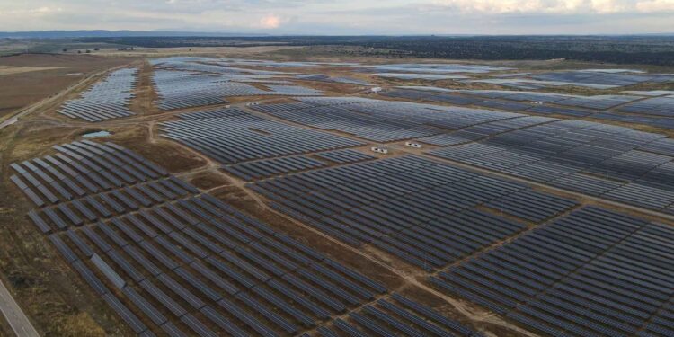 Ολοκληρώθηκε η χρηματοδότηση των φωτοβολταϊκών έργων στην Αυστραλία
