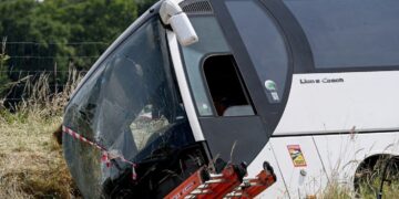 Τέσσερις νεκροί και εννέα σοβαρά τραυματίες σε τροχαίο με λεωφορείο που μετέφερε Ουκρανούς μαθητές