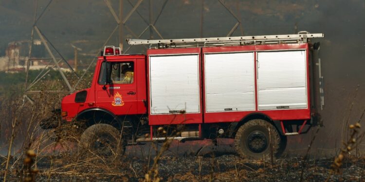 Φωτιά τώρα στην Ύδρα