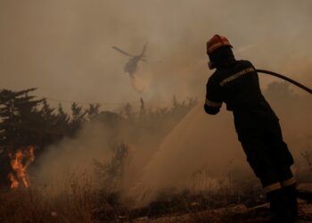 Φωτιά τώρα στο Πυργί Λέσβου
