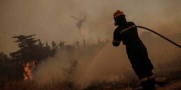 Φωτιά τώρα στο Πυργί Λέσβου