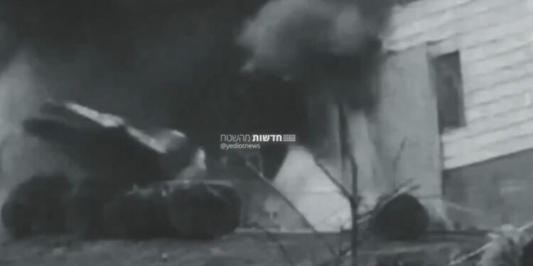 O Ισραηλινός ΥΠΕΞ δημοσιεύει το βίντεο της επίθεσης στη ιρανική φυλακή γράφοντας… «ζήτω η ελευθερία»