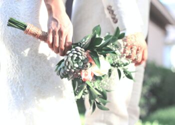 Έδωσαν 3.000 ευρώ για εικονικό γάμο αλλά πήραν πλαστά έγγραφα – 2 συλλήψεις