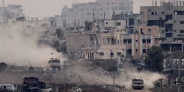 Τριανταπέντε νεκροί από ισραηλινά πυρά κοντά σε χώρο διανομής βοήθειας, σύμφωνα με υγειονομικούς