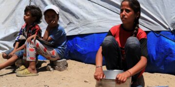 Το ποσοστό των παιδιών που υποφέρουν από οξύ υποσιτισμό έχει σχεδόν τριπλασιαστεί, σύμφωνα με έρευνα