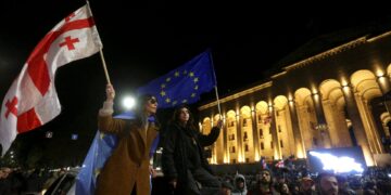 Κλείνει το κέντρο πληροφοριών της ΕΕ και του ΝΑΤΟ καθώς οι σχέσεις με τη Δύση επιδεινώνονται